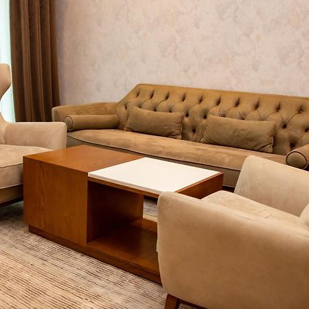 Midtown Hotel Baky Esterno foto